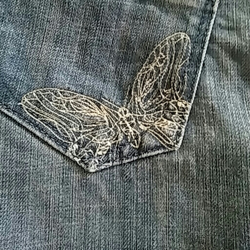 Jeans - Picture 2 of 5